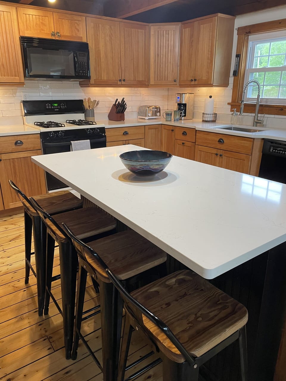 Open plan well stocked kitchen with everything you need