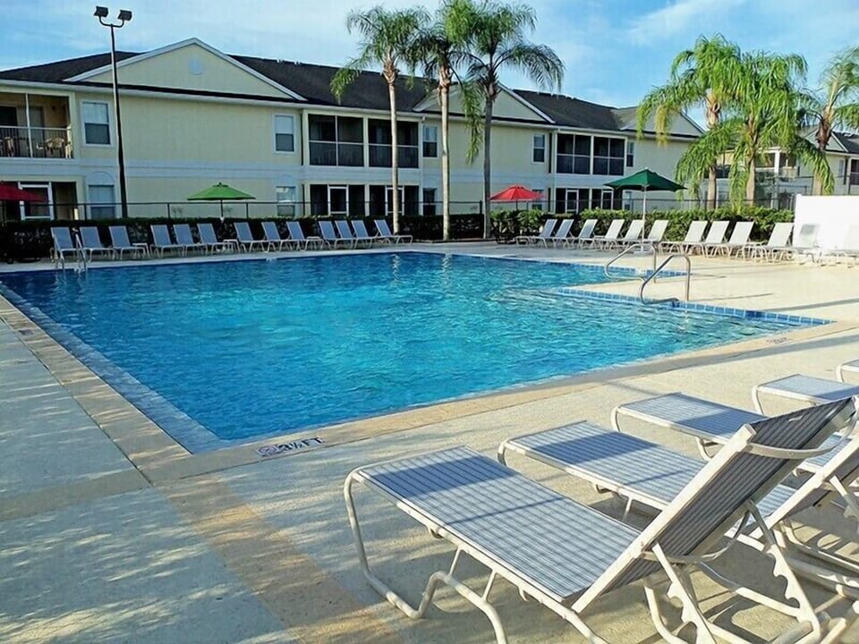 Grand Palms pool