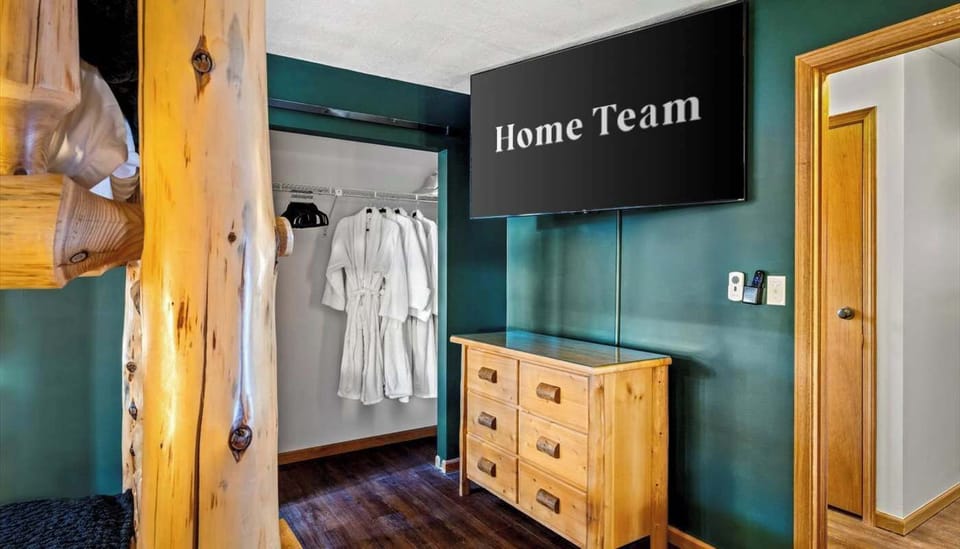 Bedroom 2: Two Queen Over Queen Bunk Beds - Two queen-over-queen bunk beds = quadruple the coziness! Perfect for families, friends, or anyone who loves a fun twist on bedtime.