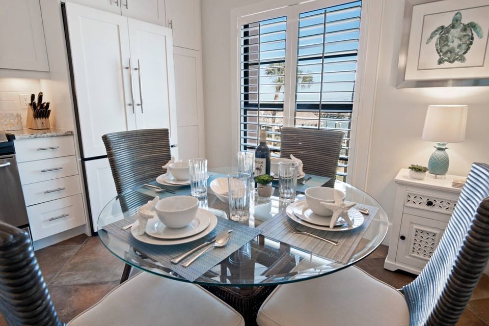 Enjoy dinner with water views without leaving home.