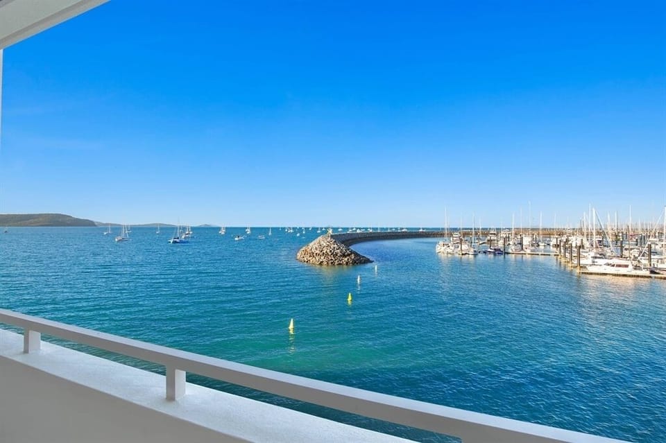 3-bedroom-ground-level-apartment-25-11-2000x1333