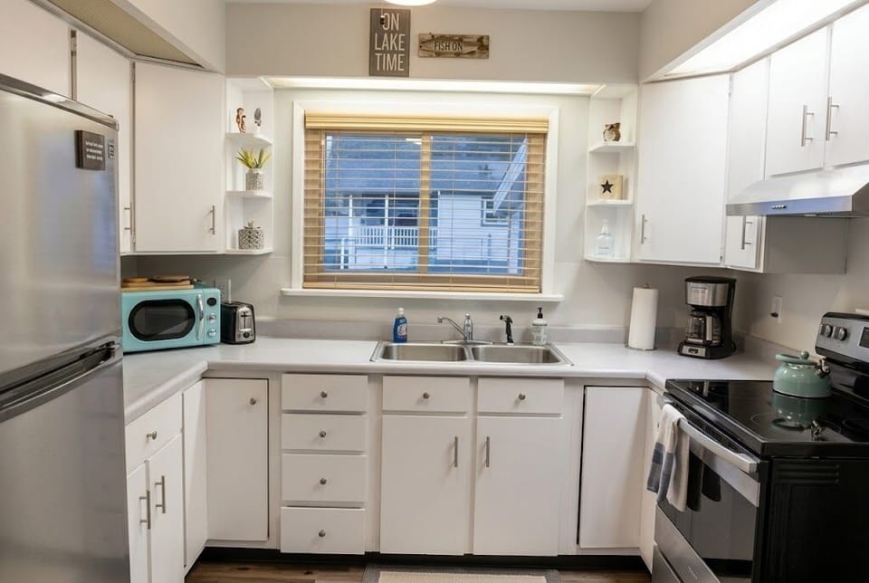 Fully Stocked Kitchen