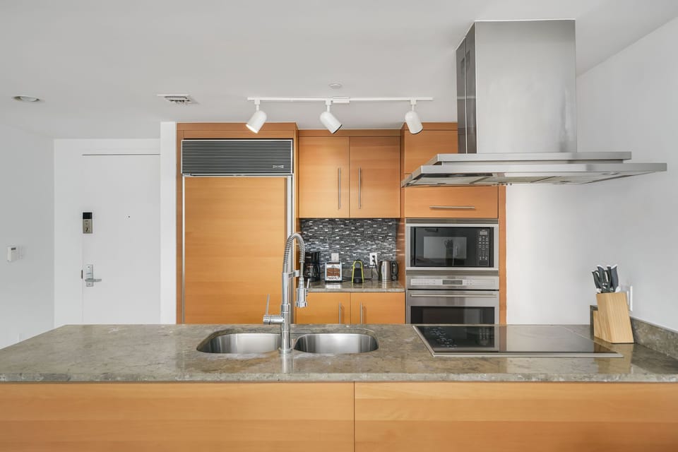 You've got everything you need in this kitchen.