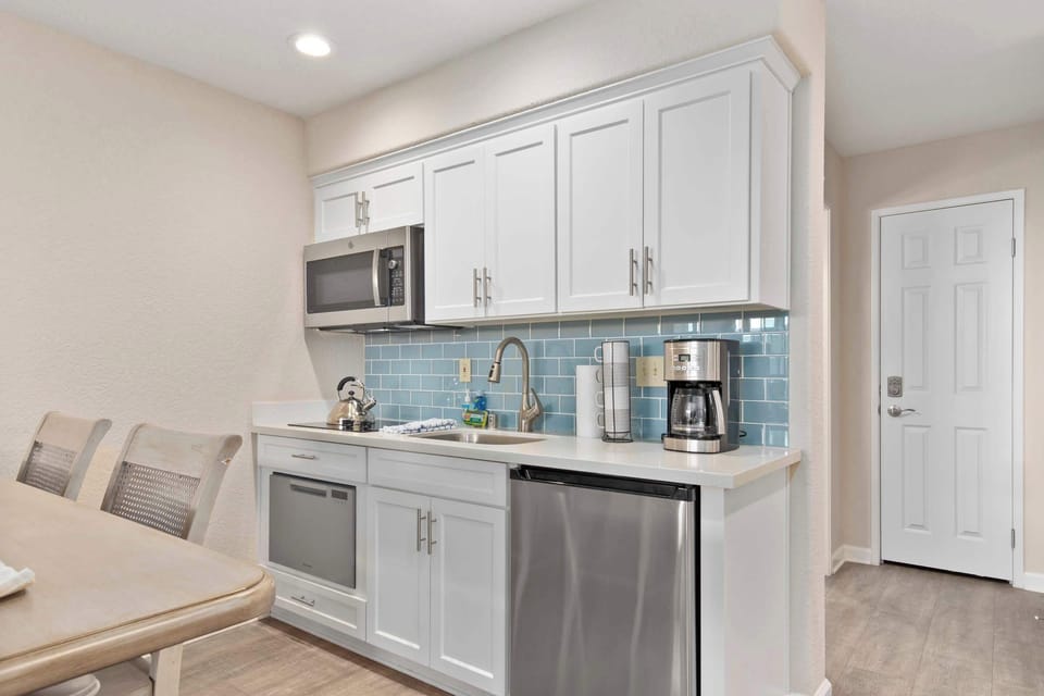Kitchenette 