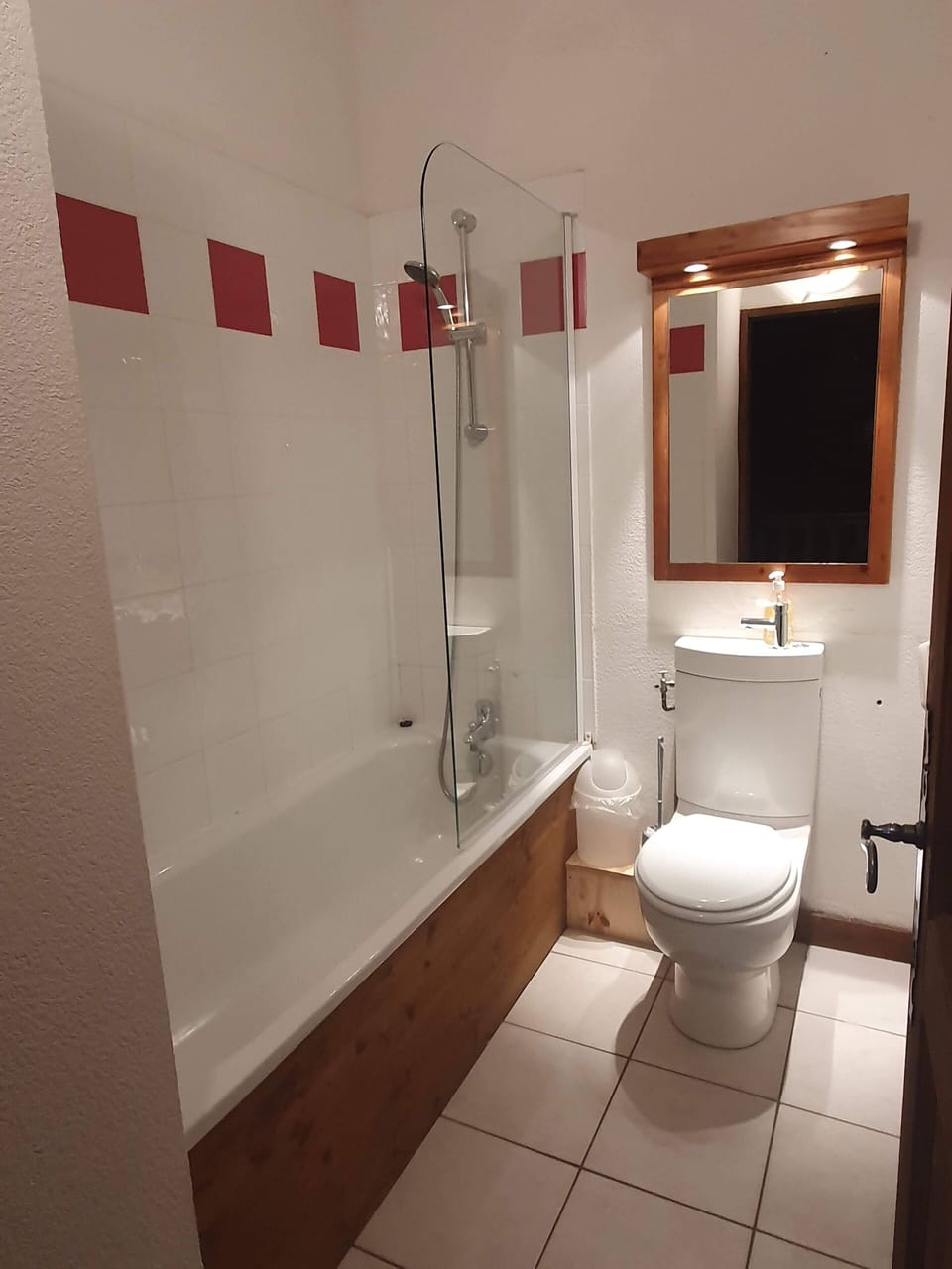 Upstairs bathroom 