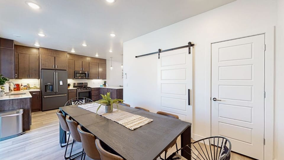 Lots of seating for large groups plus additional seating for 8 