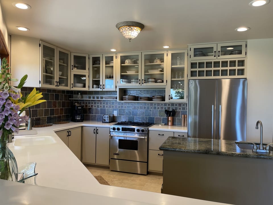Kitchen. Well equipped for cooking plus complimentary coffee, tea, and spices. 