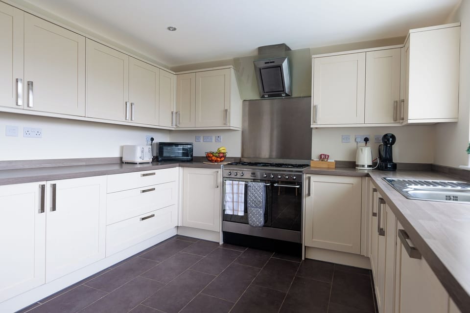 Kitchen for easy cooking