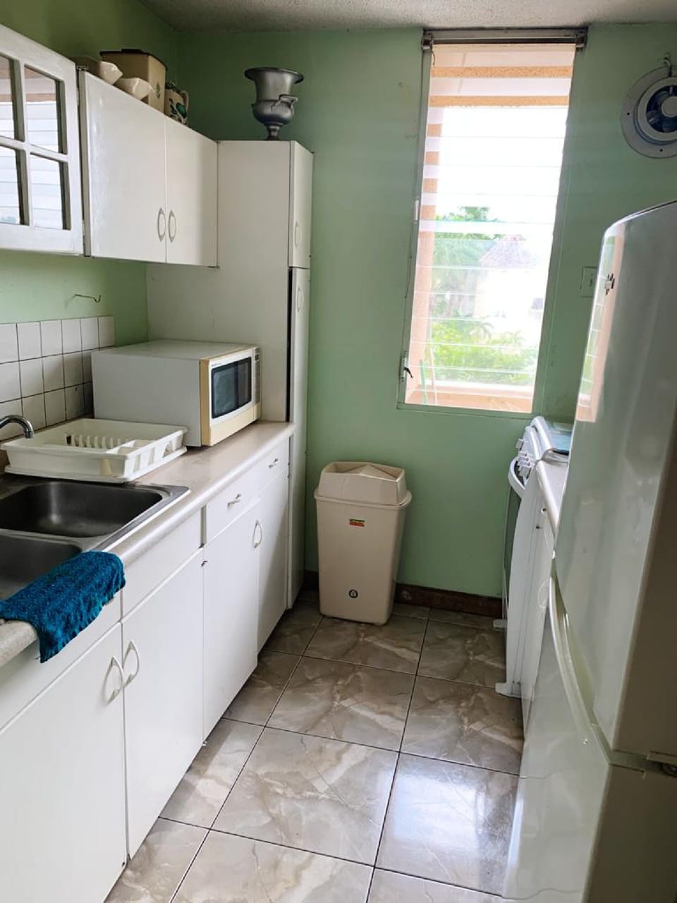 Equipped kitchenett