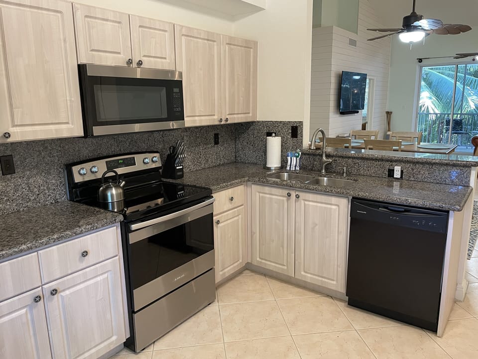 Full kitchen upstairs 