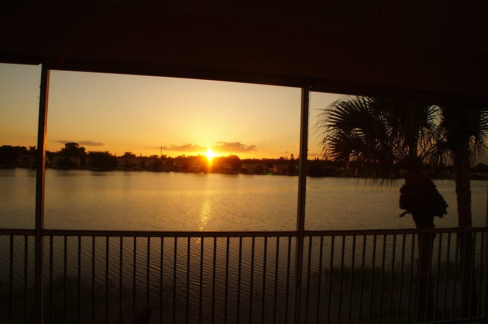 Waterfront Crown Pointe Apartment in Collier County