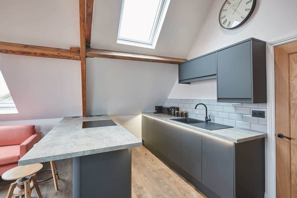 The Loft @ Skinner St, Whitby - Host & Stay