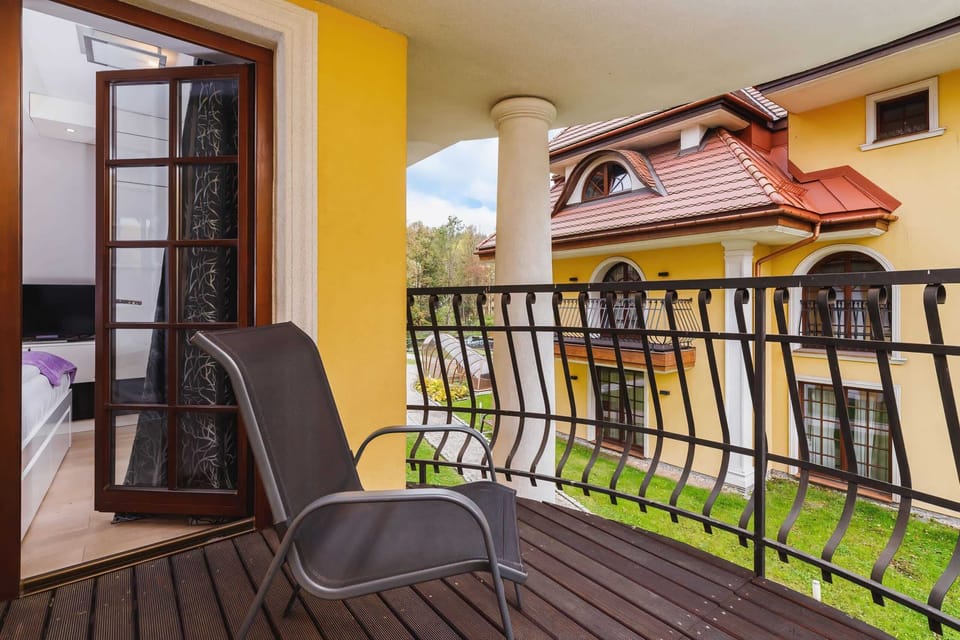 A private balcony with scenic views of the charming neighborhood, providing a peaceful retreat.