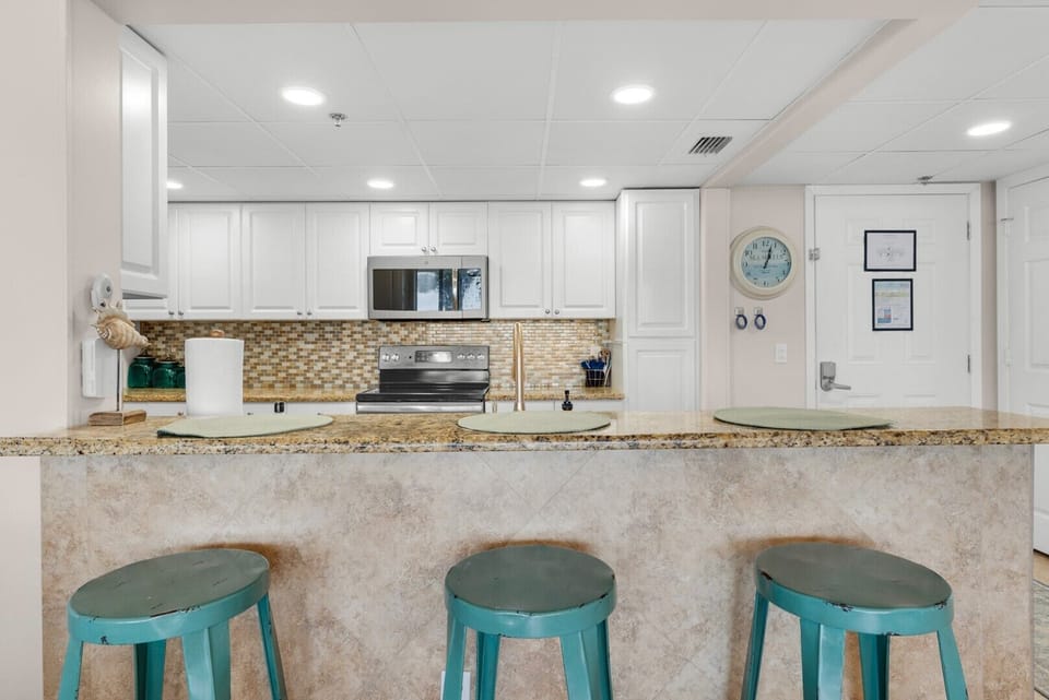 Breakfast bar