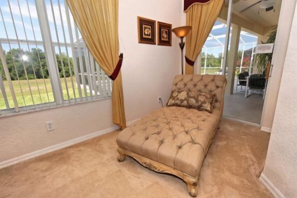 Living Room2