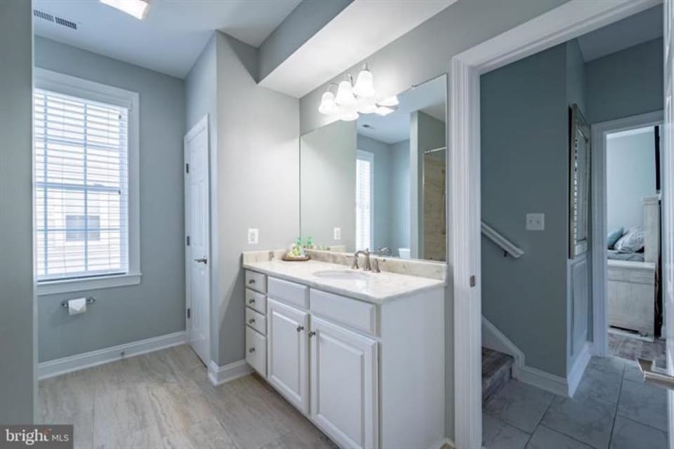 Bathroom (3)