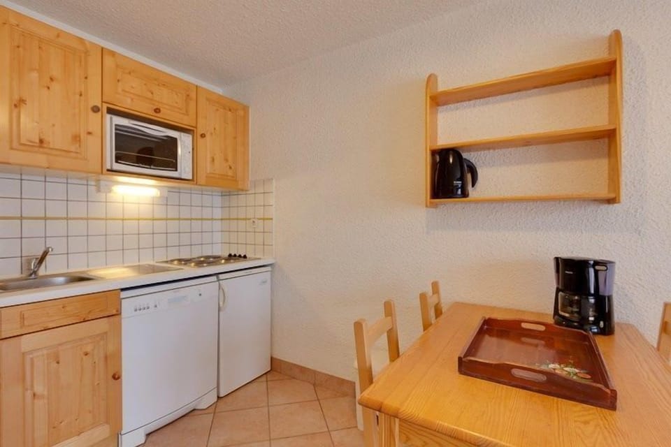 Make a quick meal in your kitchenette.