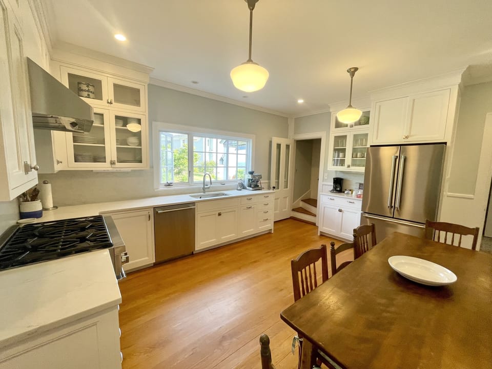 Newely rennovated kitchen and appliances