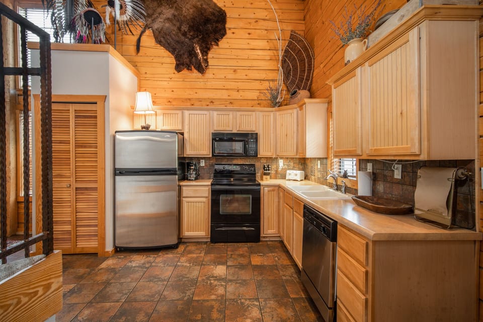 Full Kitchen with Major Appliances