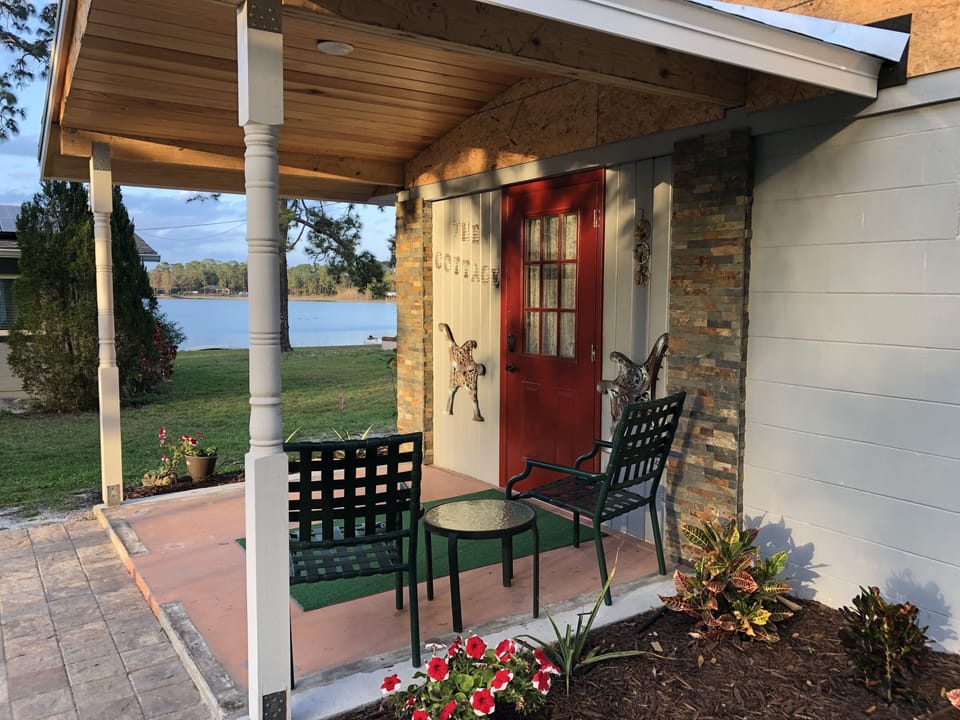 A lovely spot for morning coffee!