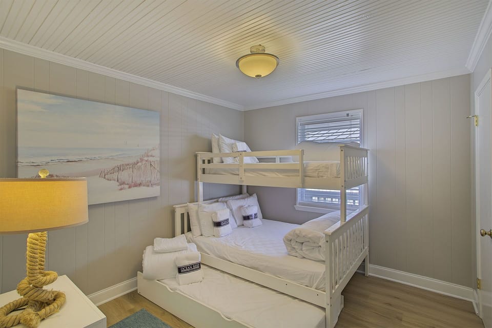 21-Goodnight-Dune-Bunk-Room