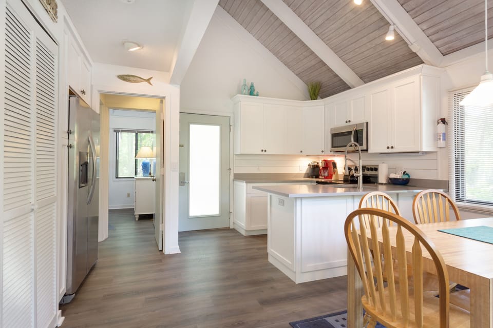 Moder and bright kitchen
