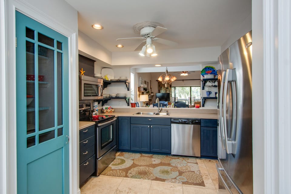 This bright, functional kitchen is designed for both everyday living and easy entertaining.