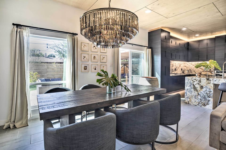 Dining Table | Dishware Provided