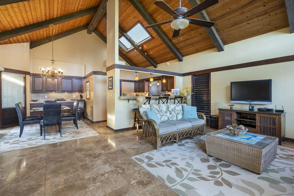 This living area includes AC, as well as each of the bedrooms.