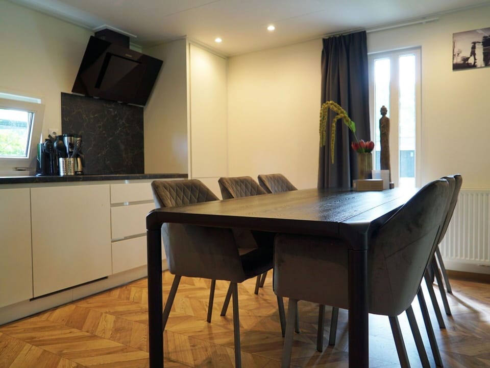 Furniture, Property, Table, Chair, Wood, Interior Design, Architecture, Flooring, Curtain, Houseplant