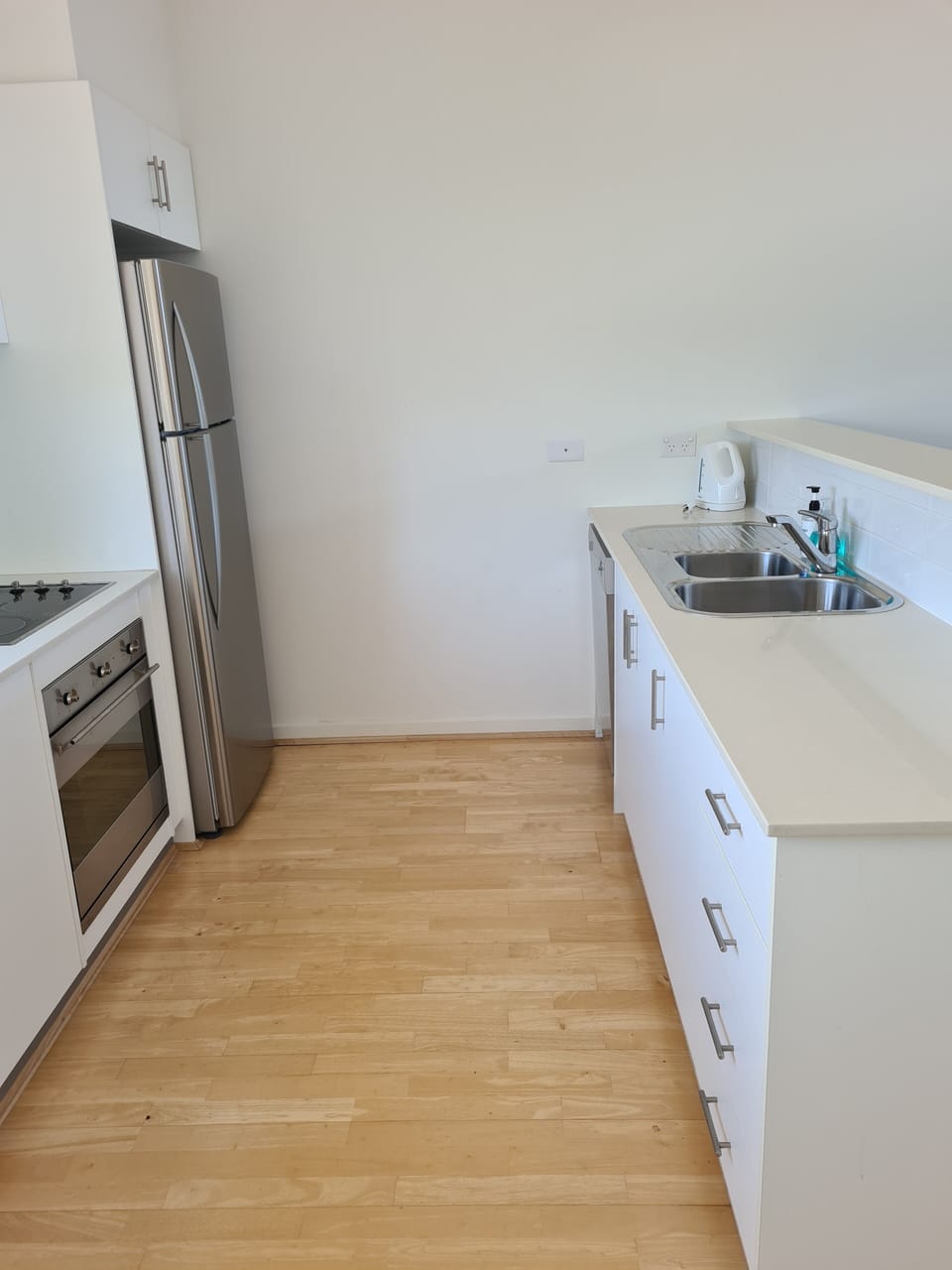 Villa 13 South Shores Resort Normanville - kitchen area