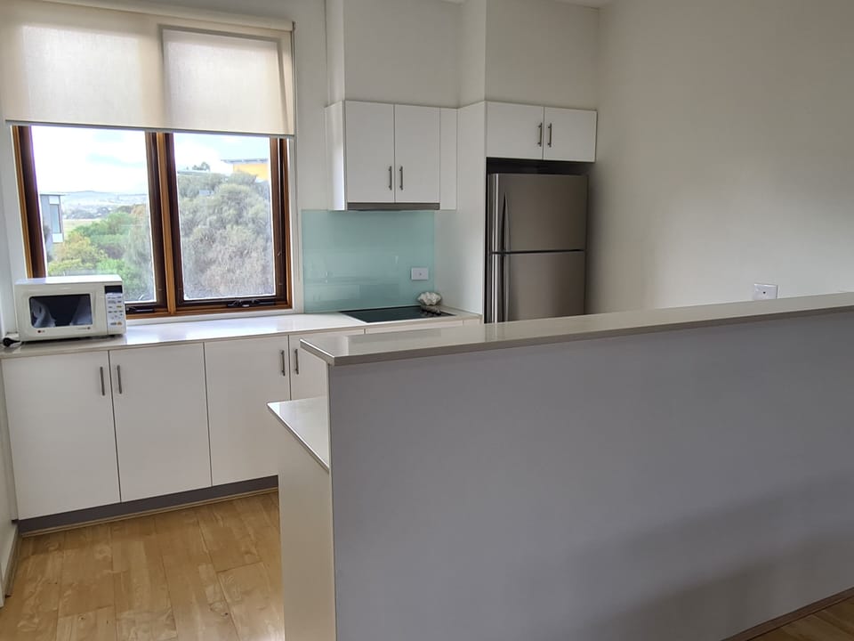 Villa 13 South Shores Resort Normanville - kitchen