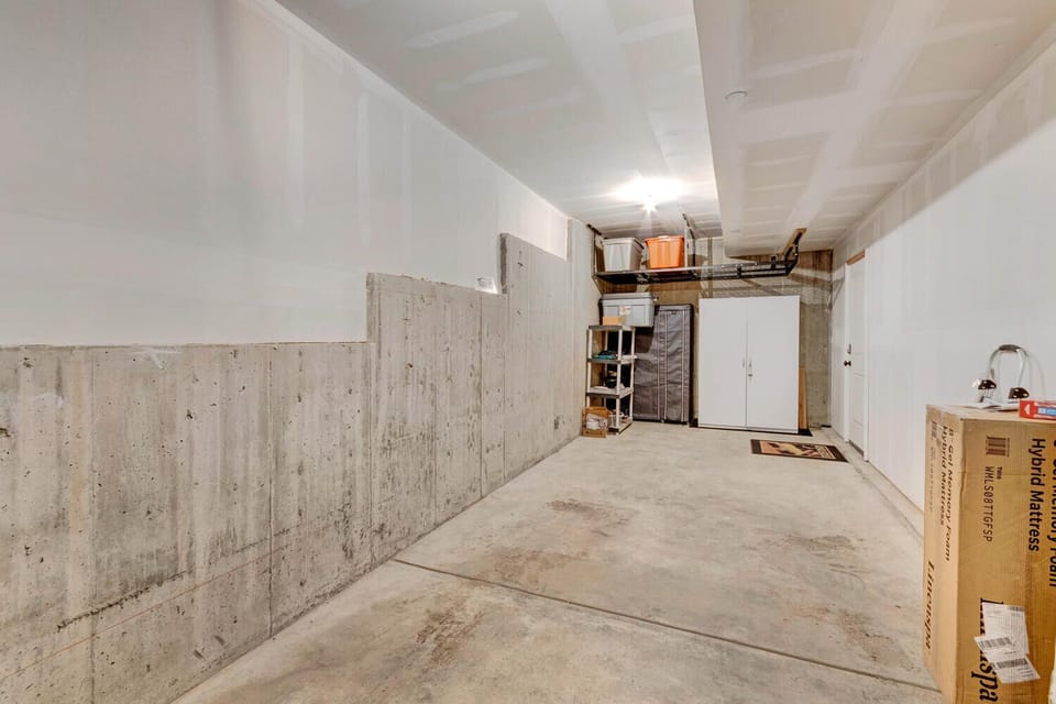 2 Car Garage