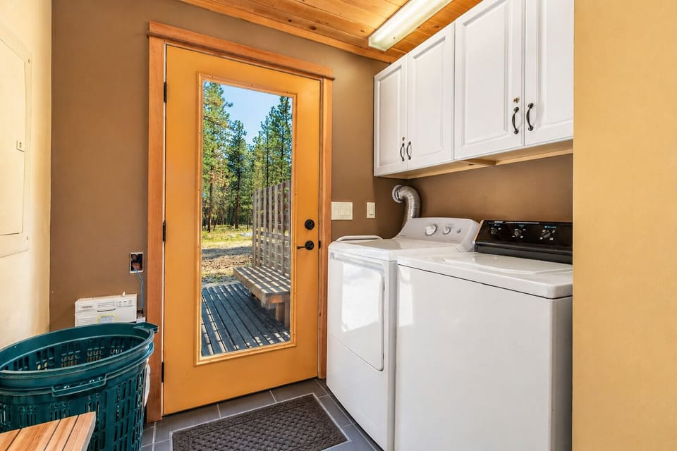 Washer and Dryer for guest use.