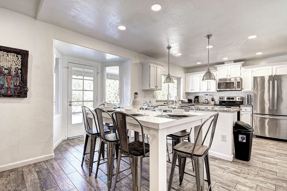 Nice bright eating area Modern great