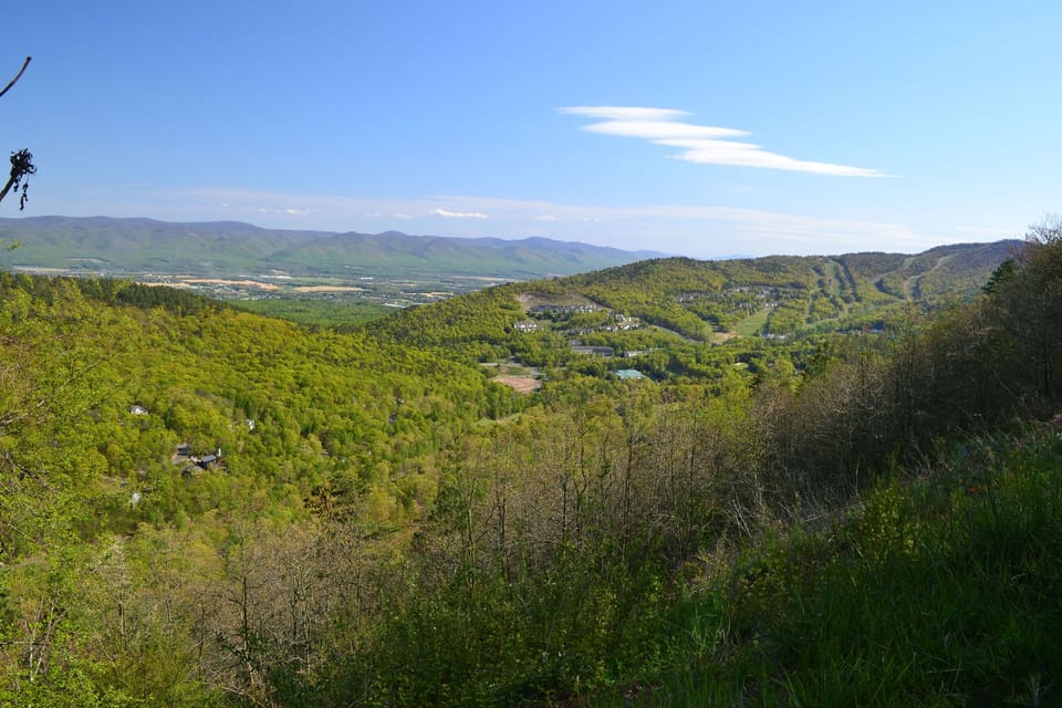 And plenty of natural scenery nearby!