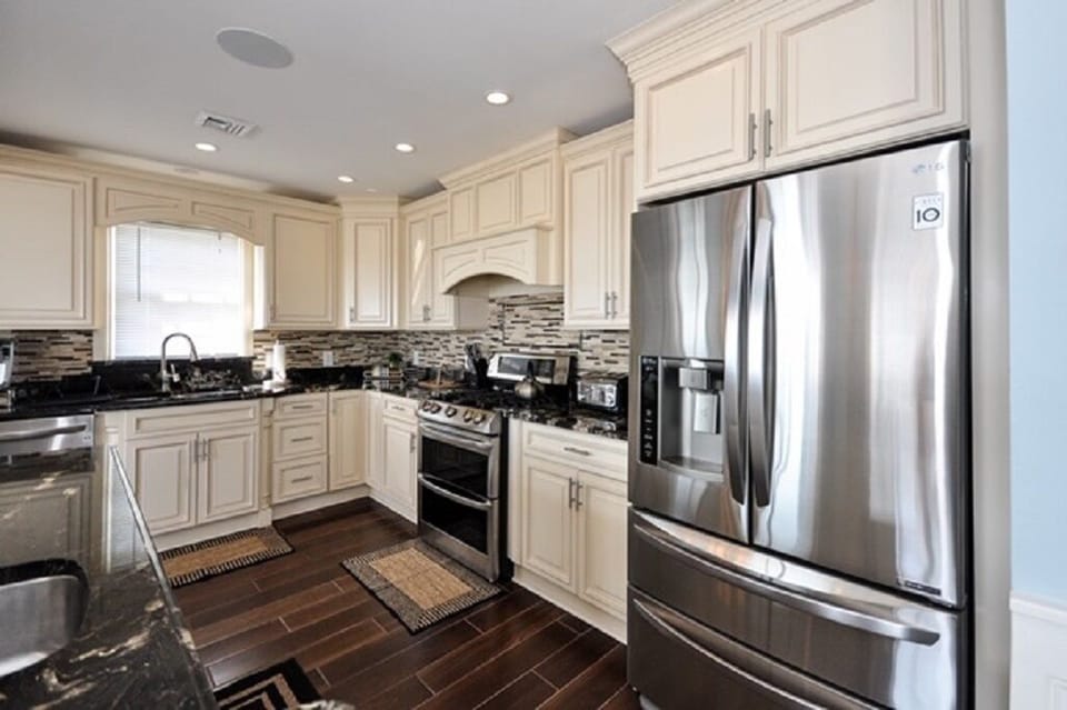 2 kitchen sinks and wine refrigerator
