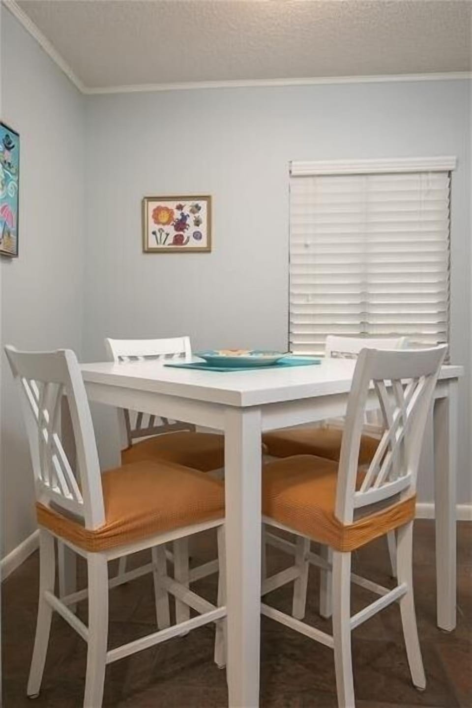 Secondary dining