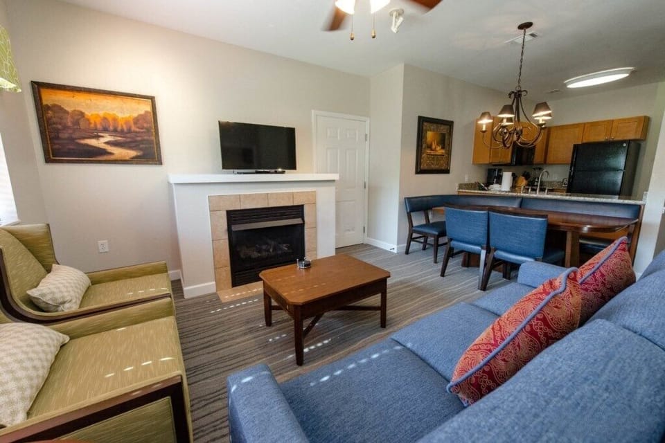 Bluegreen Vacations MountainLoft_8.jpg