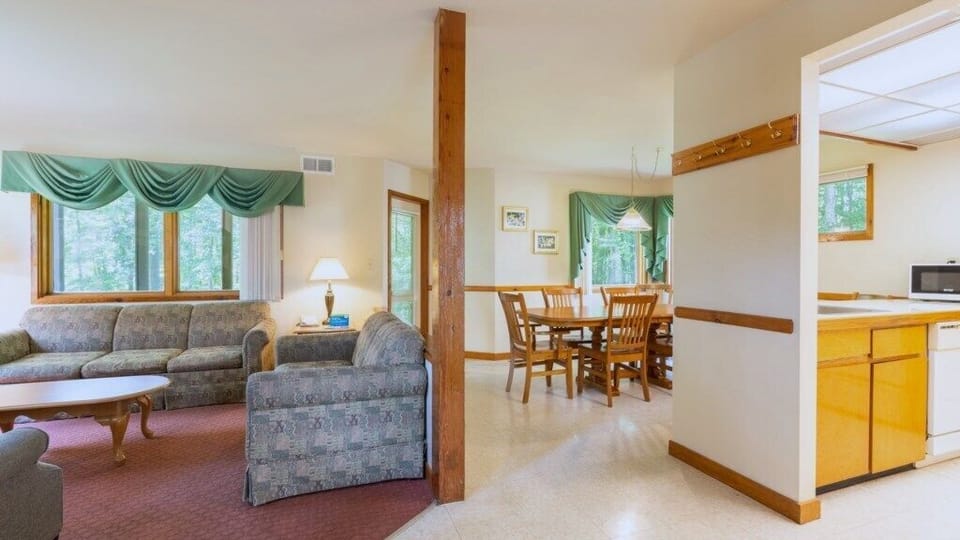 Wyndham Shawnee Village_20a.jpg