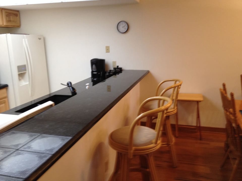 Kitchen barstools