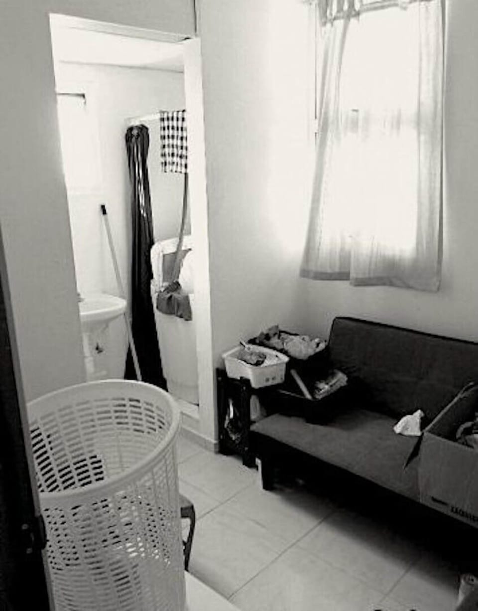 Maids Apt with bathroom