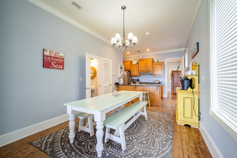 West Unit dining area