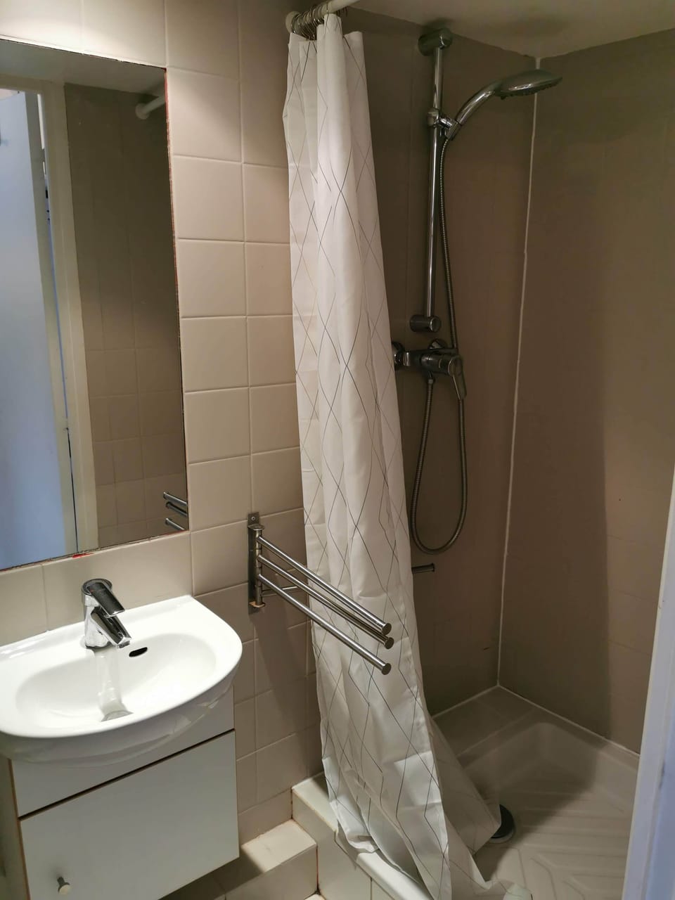 efc28236-d776-43b9-8268-767c51fe69c5