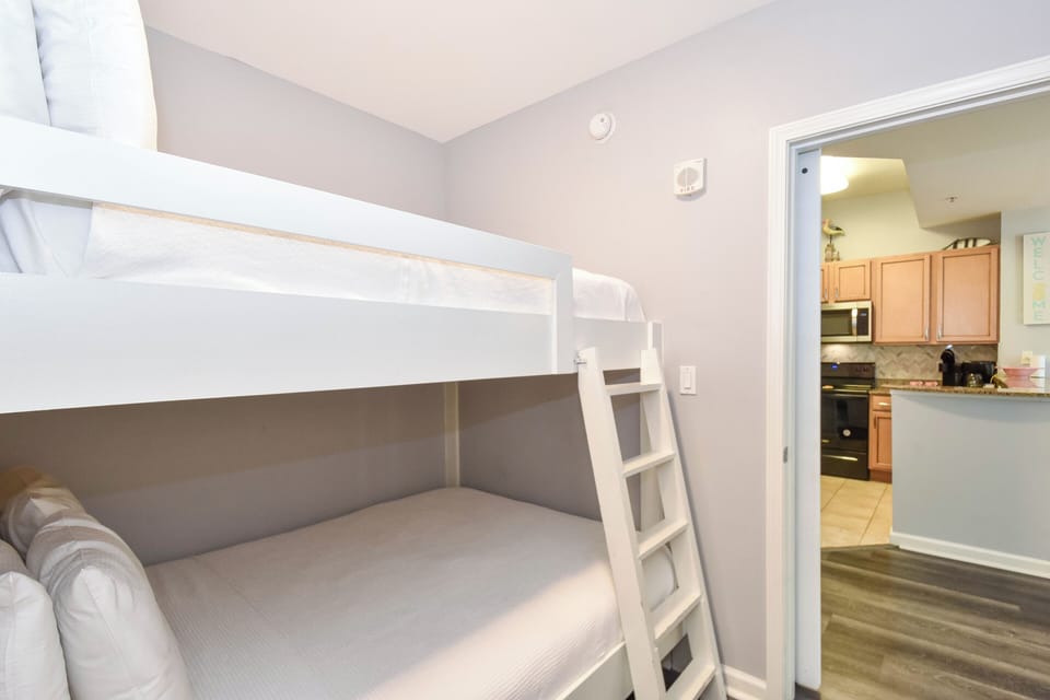 The Palms of Destin 2105 - Guest Bedroom