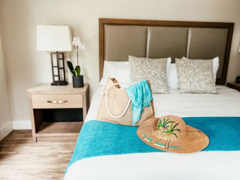 Unit w/ 2 Double Beds