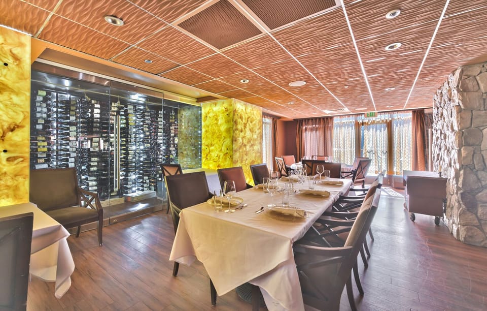 Onsite award winning restaurant