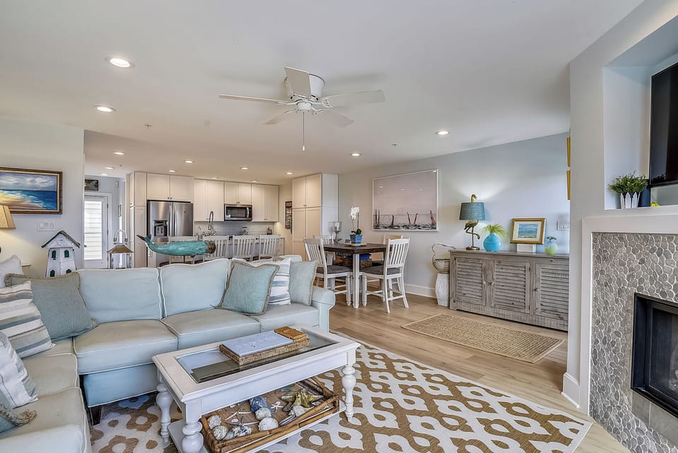 Main Level,Living Area,