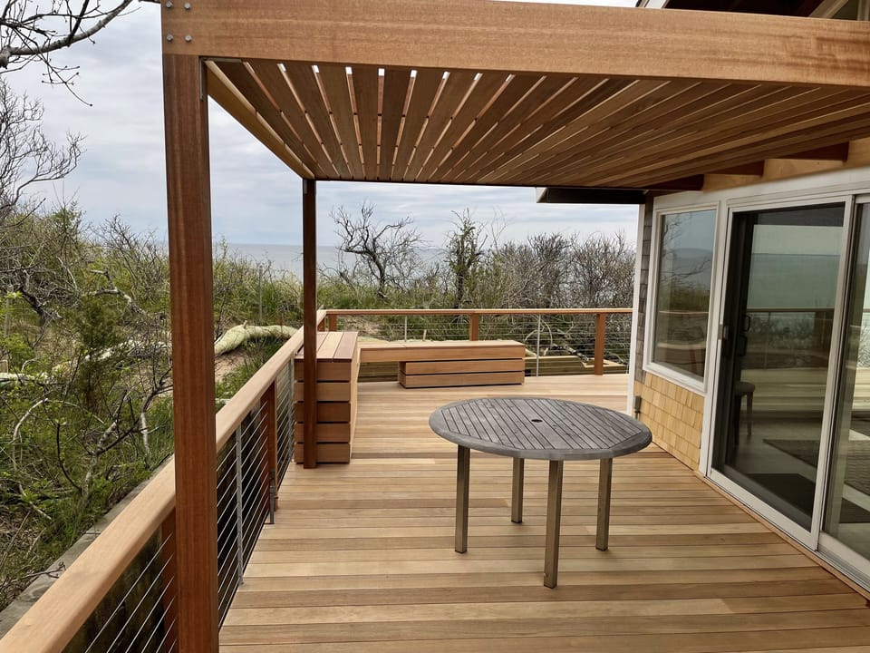 Side deck with pergola.