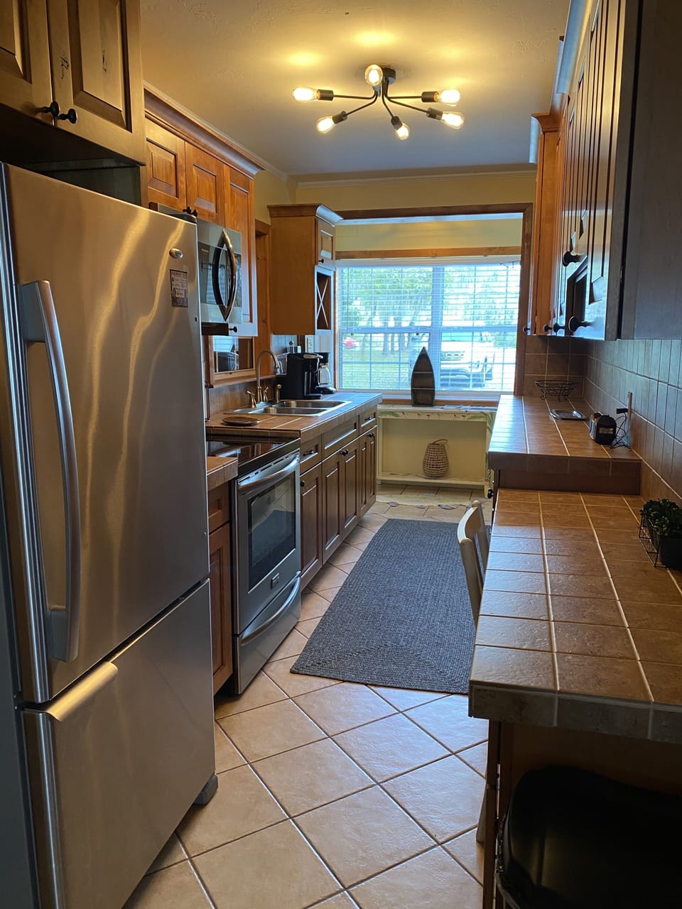Kitchen facing front entry 